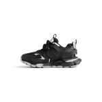 Women’s Track Sneaker  in Black/silver - Image 4
